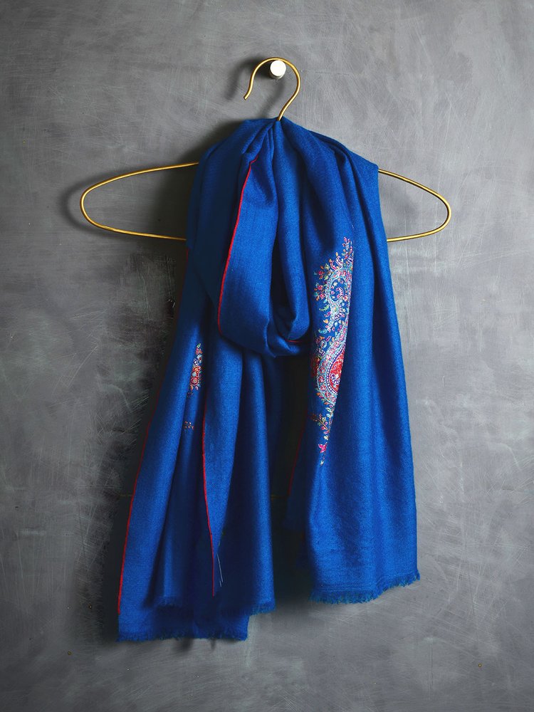 Paisley Blue 2 & White and Black Palla