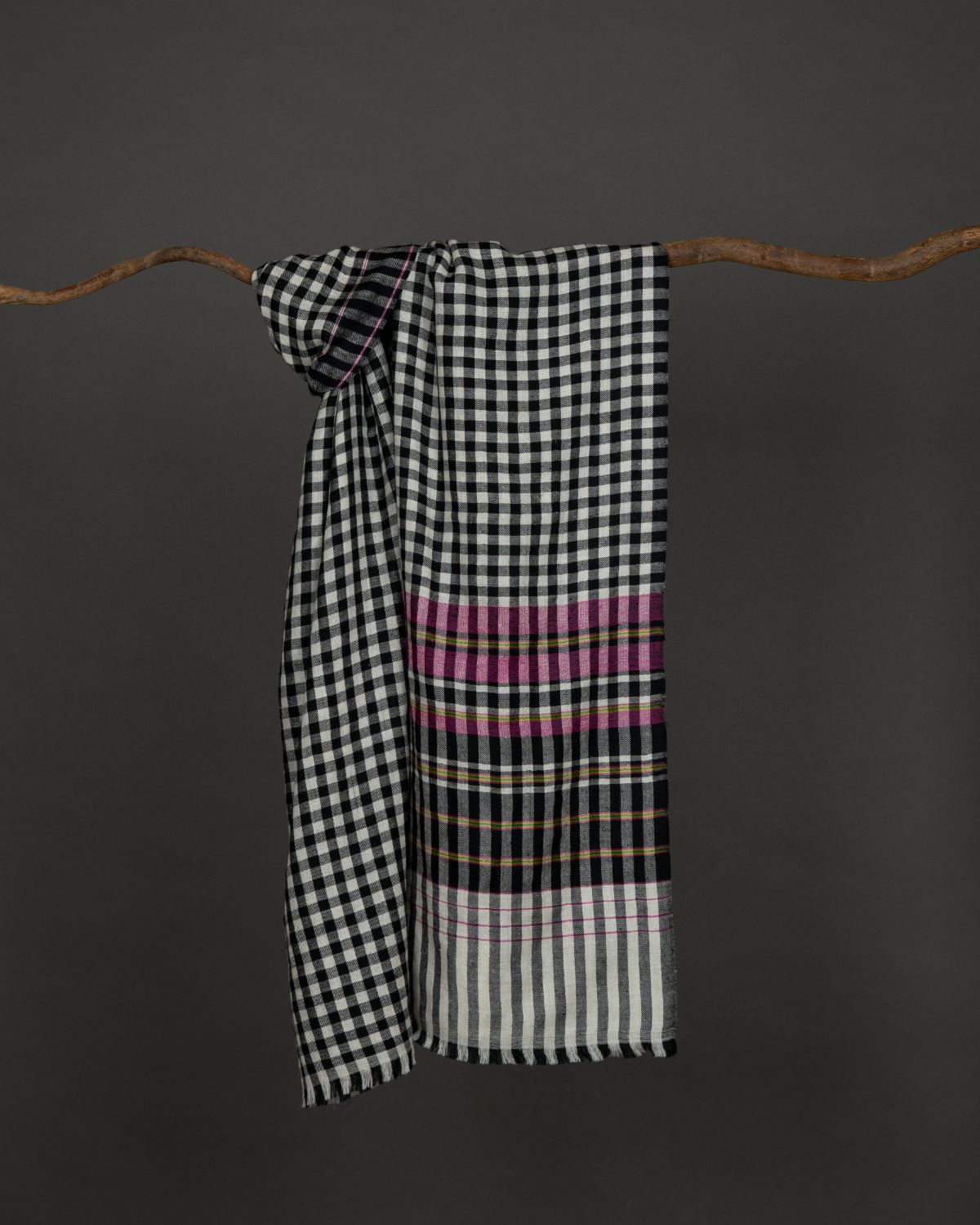 Check 25 Black/White/Pink