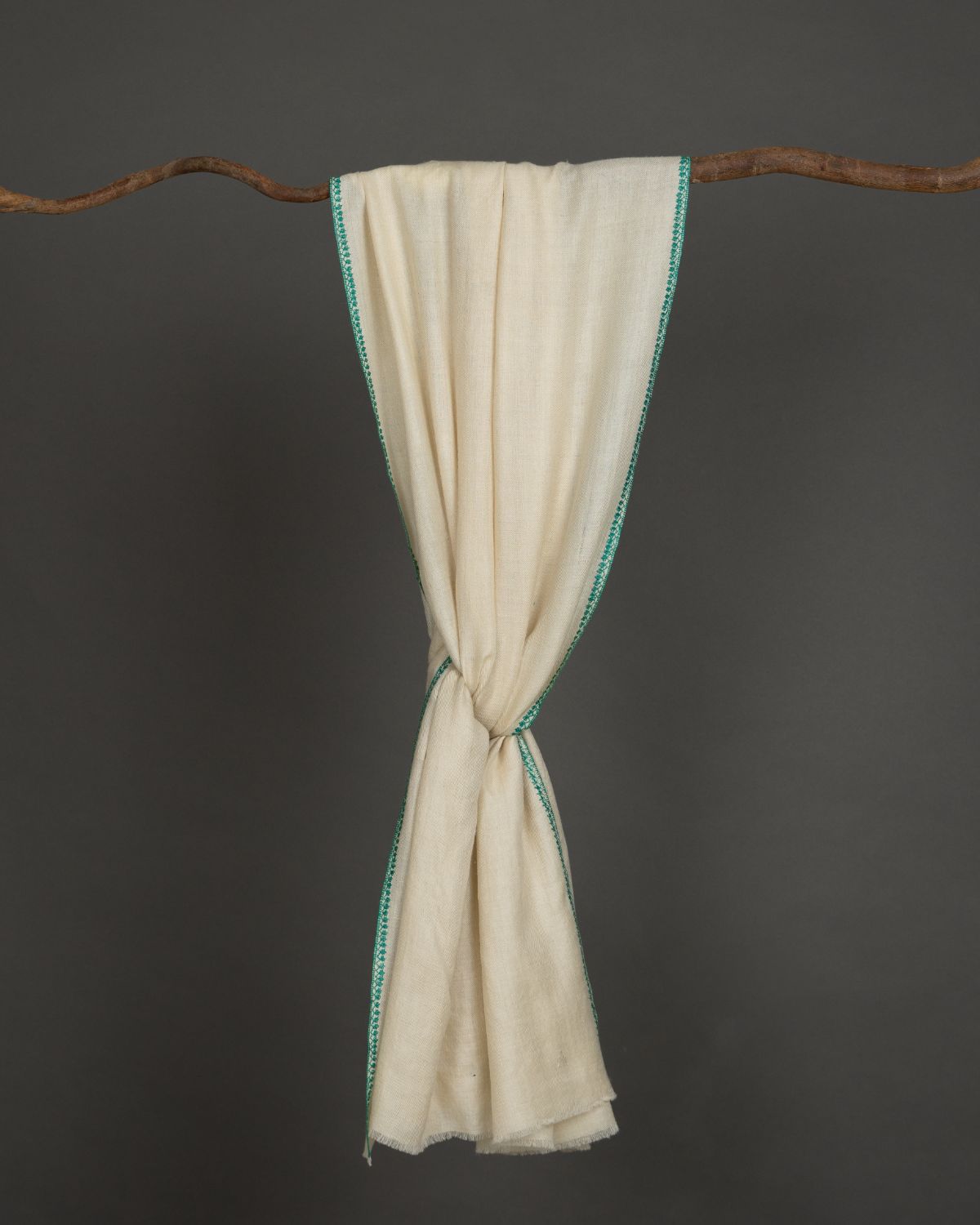 Kaaj Daar Off-White/Emerald