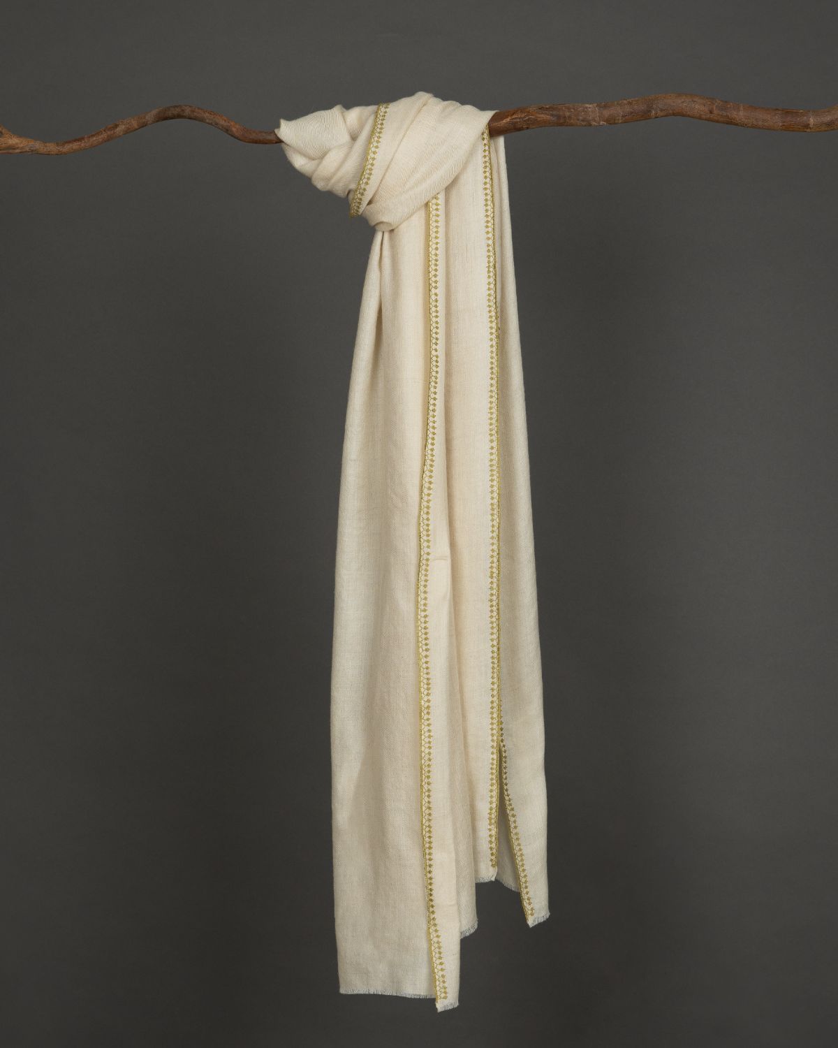 Kaaj Daar Off-White/Olive