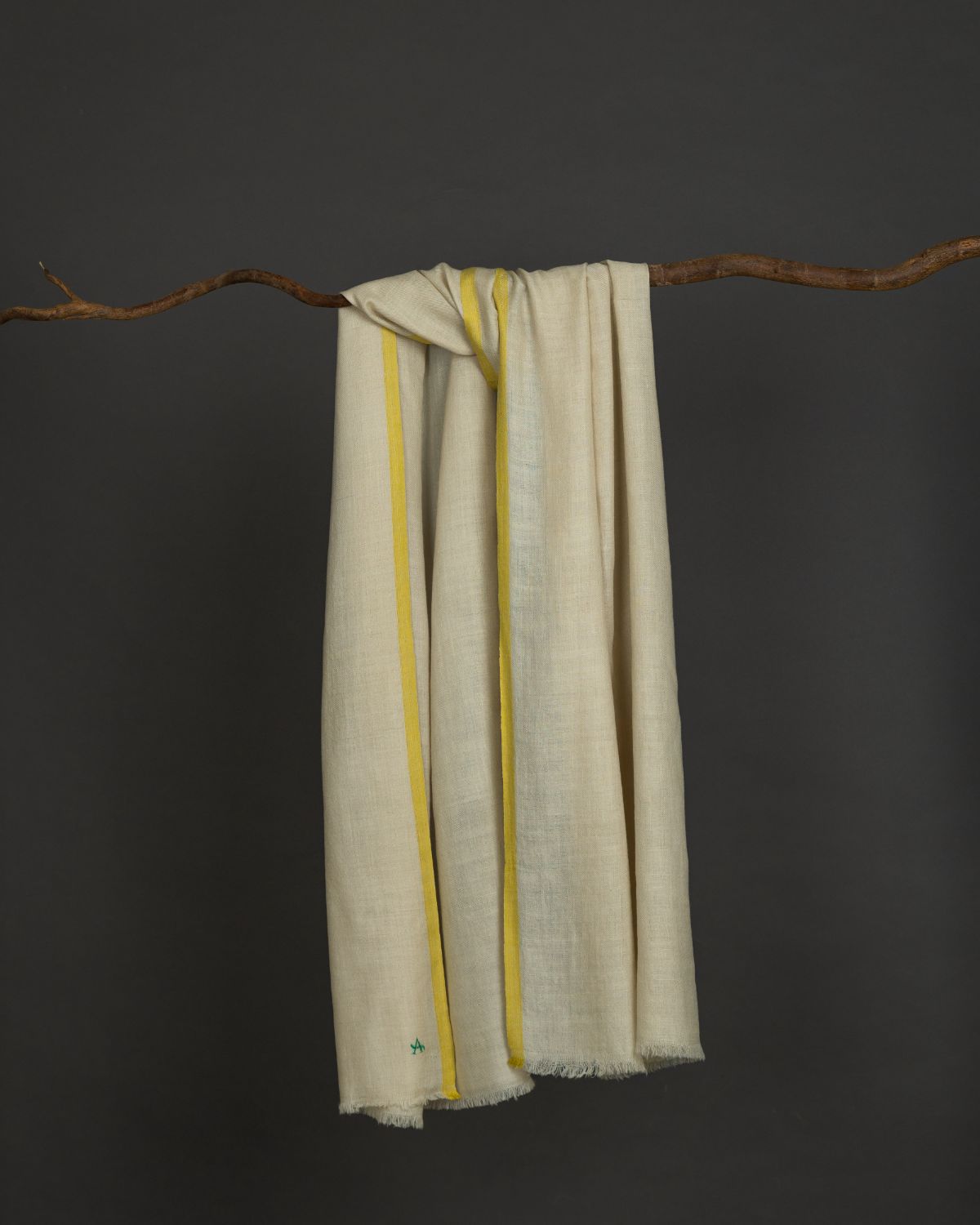 Kund Daar Off-White/Chartreuse Stole