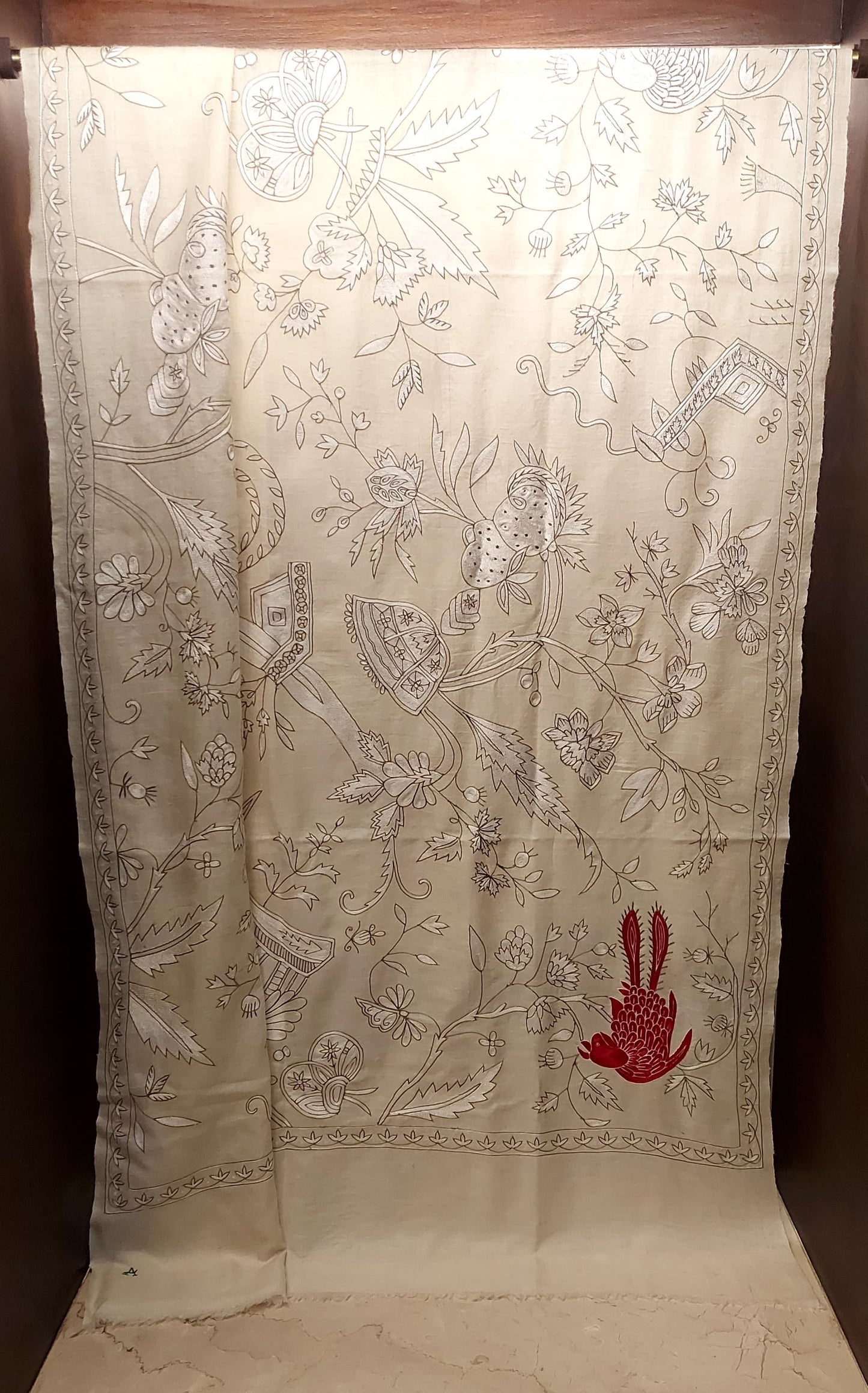 Embroidered Shawl Vasicrow
