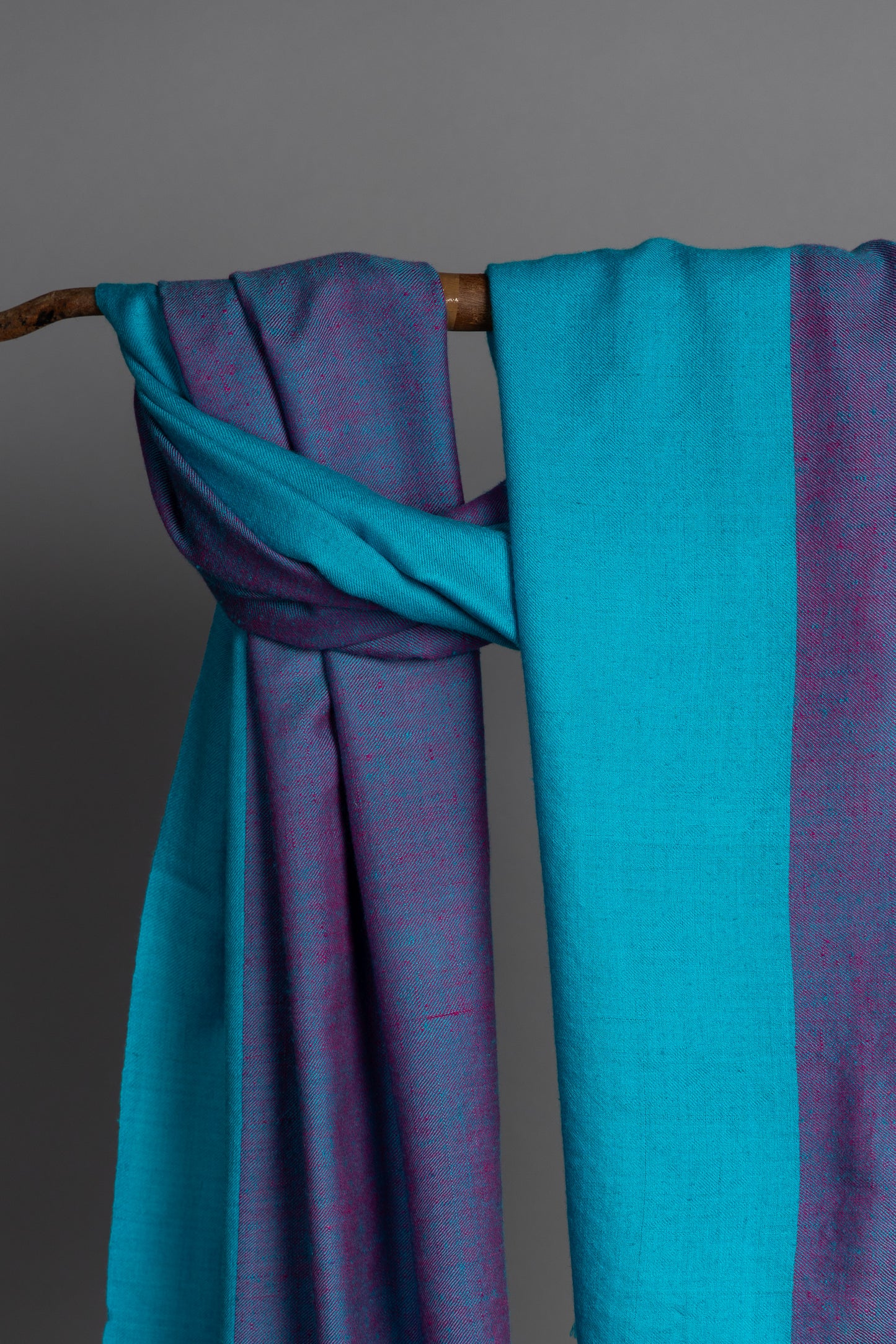 Dual Tones Galti Stole