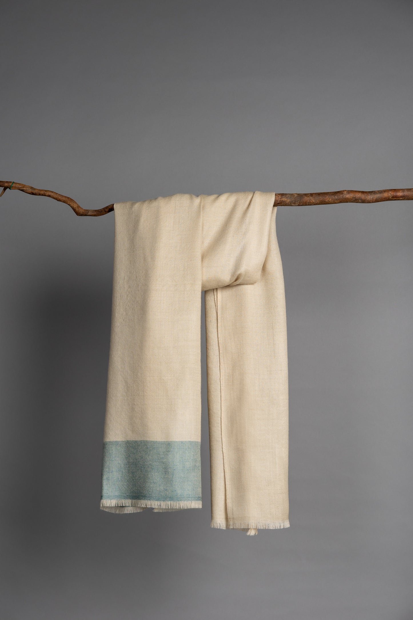 Dual Tones Galti Stole