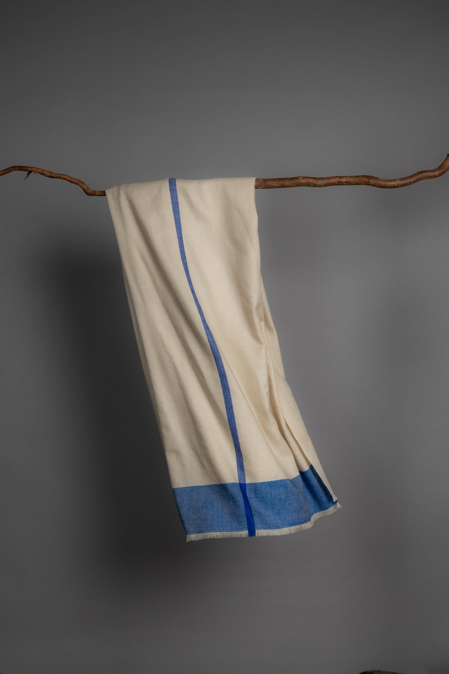 Dual Tones Galti Stole