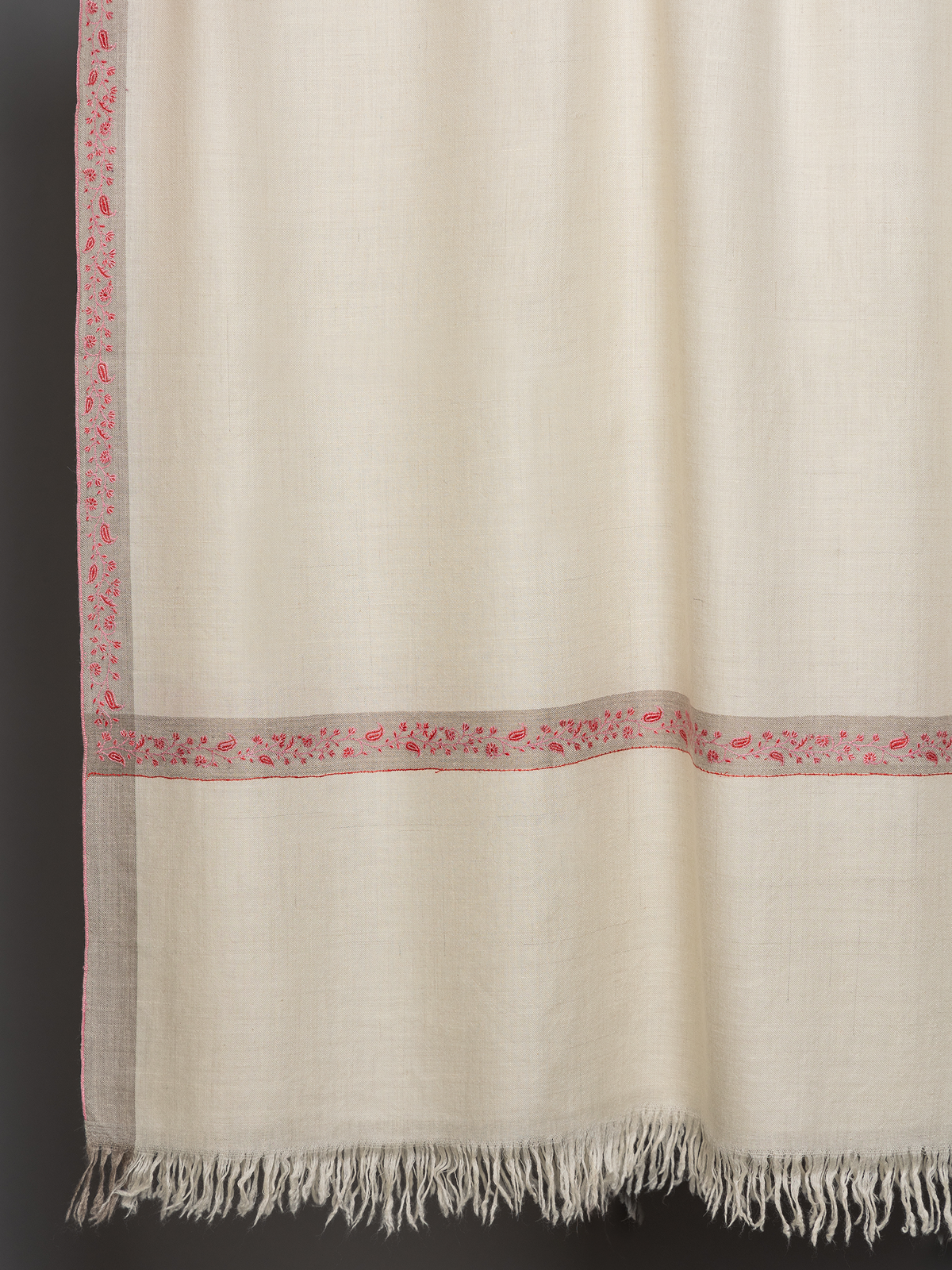 Bale Daar White Base Light Pink/Pink